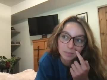 girl
        mommamia12 cam image #1621014