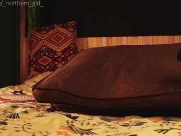 girl
        _northern_girl_ cam image #3817750