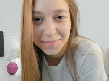 girl
        devonagrayer cam image #2647739