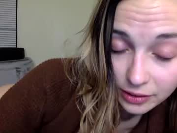 girl
        bakedmommy cam image #2011717