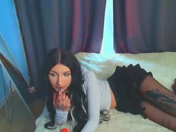 girl
        kira_after_dark cam image #4315235