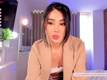 girl
        abie_owen cam image #1051435