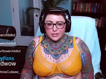 girl
        kdwow cam image #928975
