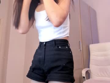 girl
        tin_zhi cam image #890799