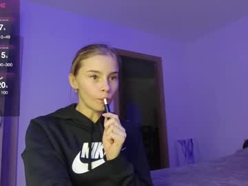 girl
        roxxxie_reid cam image #4144513