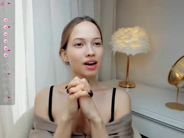 girl
        sunnivagaillard cam image #4386064