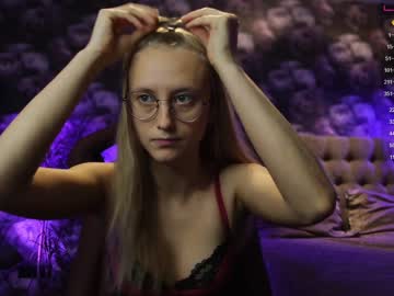girl
        angeellina cam image #588223