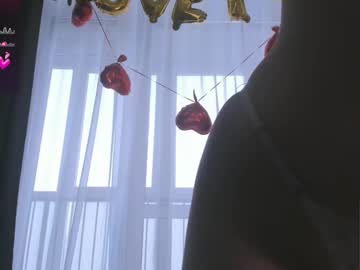 girl
        brightt_star cam image #4184600