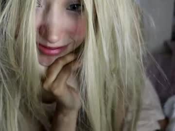 girl
        wendy_daniela cam image #1143811