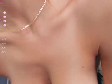 girl
        felissiany cam image #2265503
