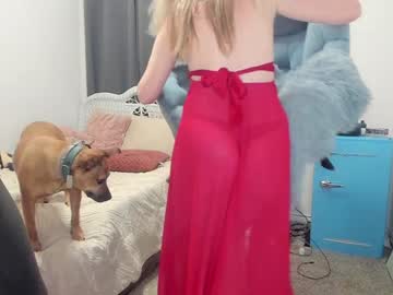 girl
        emberpheonixxx cam image #3787328