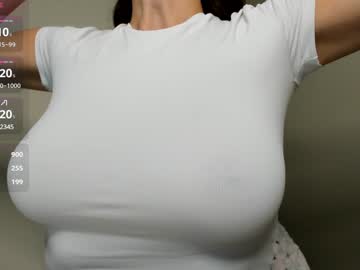 girl
        coy_t66nager cam image #4582379