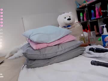 girl
        hayleex cam image #2241407