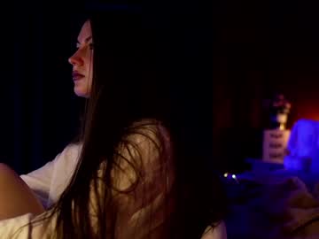 girl
        laurenbrite cam image #4609908