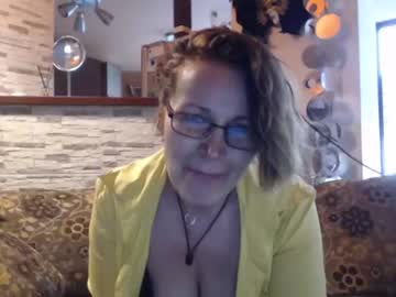 girl
        margaxx cam image #202190
