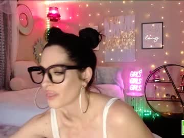 girl
        milf_lacey cam image #2020768