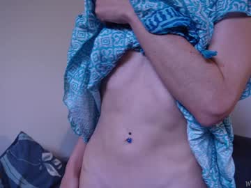 girl
        _meg cam image #4458973