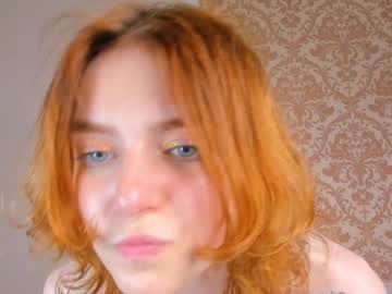 girl
        taitedrover cam image #3090523