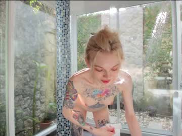 girl
        lovexxxpink cam image #1112242