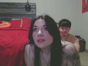 couple
        lustfullives cam image #3677913