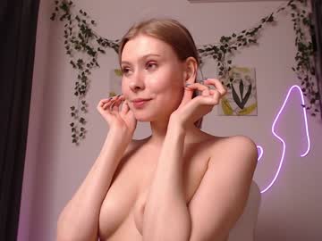 girl
        elliediaz cam image #3205994