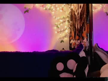 girl
        nebamazee cam image #909804