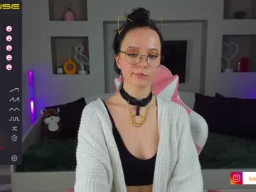 girl
        kameliachase cam image #623840