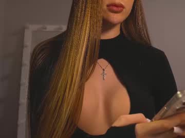 girl
        melissa_baby69 cam image #4091422