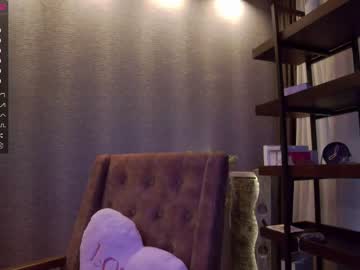 girl
        karrin cam image #709258