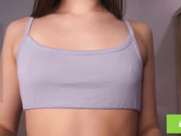 girl
        fannyedger cam image #4545320