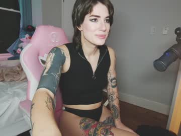 girl
        aynmarie cam image #1277673