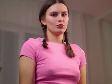 girl
        philomenacutsforth cam image #4052591