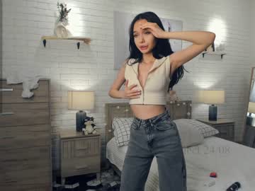 girl
        riskyproject cam image #1507917