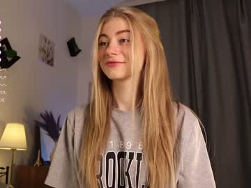 girl
        kateharrise cam image #1853948