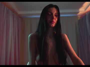 girl
        sophia_lean cam image #2302357