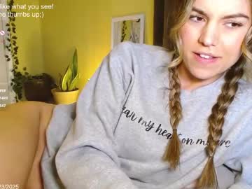 girl
        skybella_ cam image #4416430