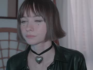girl
        chaturbatable cam image #3893432