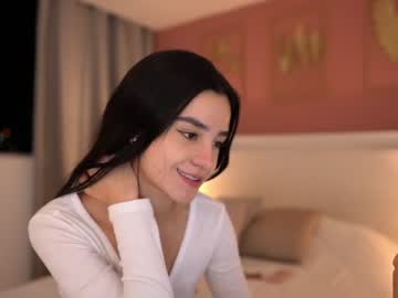 girl
        winona__ cam image #526997
