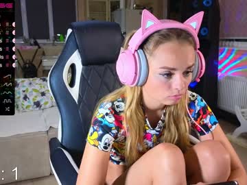 girl
        misss_viki cam image #1277010