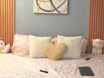 girl
        ashley_ospino cam image #4596318