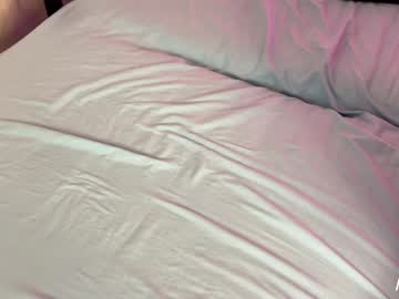 couple
        bethanie_derek cam image #3955305