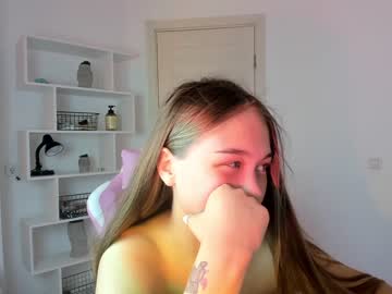girl
        sara_konar cam image #1414152