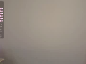 girl
        cute_shine_babe cam image #2422427