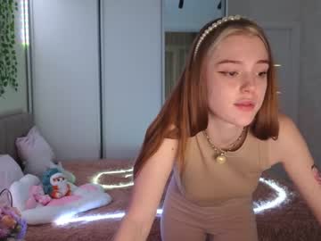 girl
        cyberslime cam image #1898406
