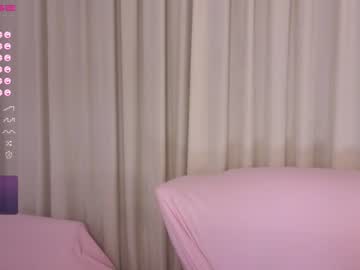 girl
        u_needed_me_ cam image #941380