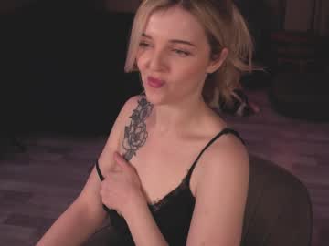 girl
        lucydelovely cam image #2163206
