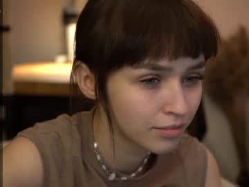 girl
        diruriru cam image #2409648