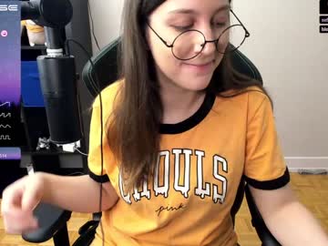 girl
        alexa_dream cam image #478726