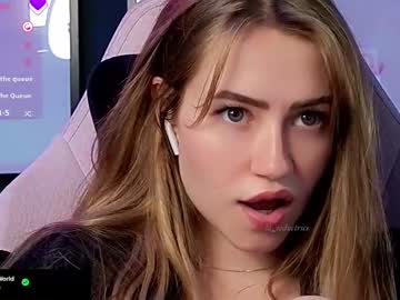 girl
        la_seductrice cam image #3439920