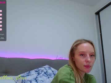 girl
        callme_star cam image #1380360